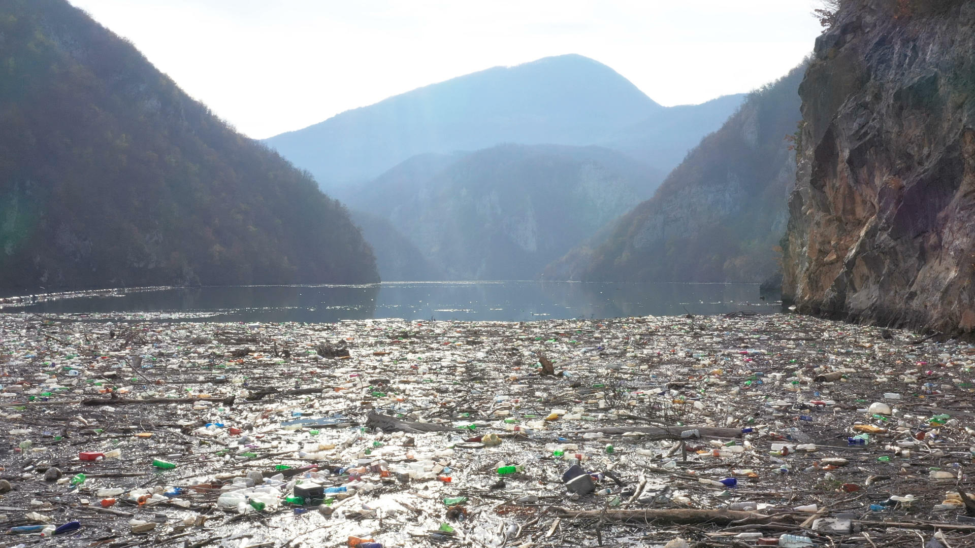 Ma le isole di plastica esistono per davvero?